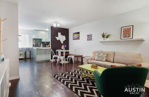 Chic Poolside Homebase Steps from South Congress - Foto 10