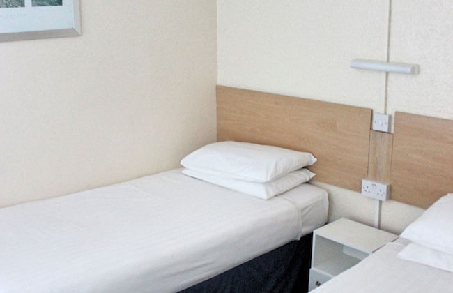 Sandpiper Holiday Apartments - Photo 4