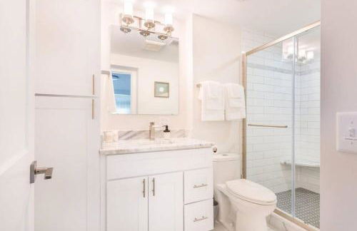 Open and Comfy home near Downtown-Folly Beach - Foto 13