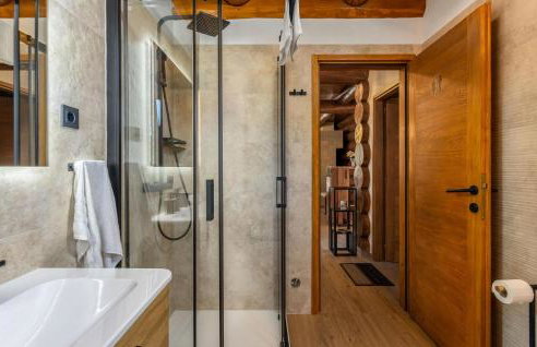 Amazing Home In Fuzine With Sauna - Foto 33