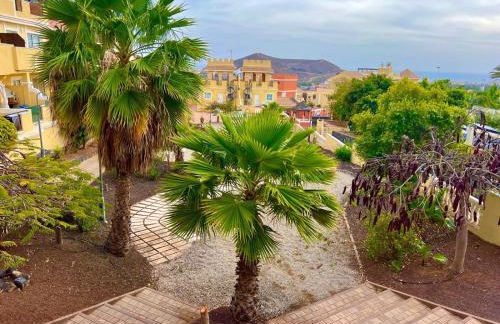 Sunny terrace & pool - Photo 19