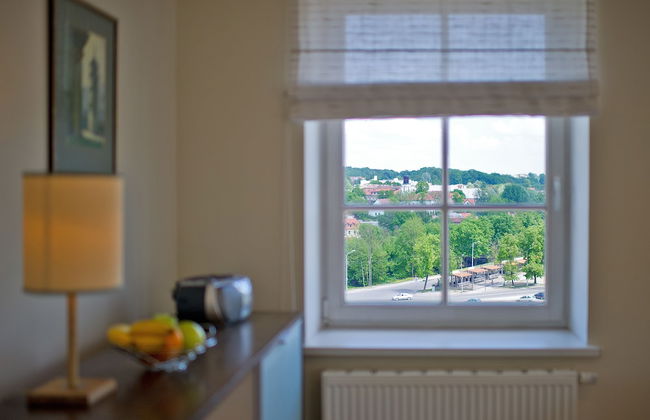 Barbacan Apartments - Photo 15