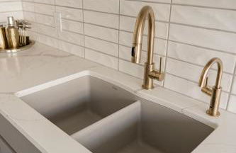 Husker Home TEN40 is in the heart of Downtown Lincoln where you can walk to Haymarket & UNL - Foto 8