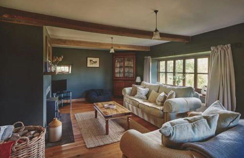 Luxury Spacious Country Home w/ Mountain Views - Photo 36