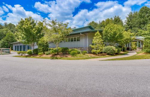 Mountain Time Cashiers Condo with Deck and Views! - Foto 29