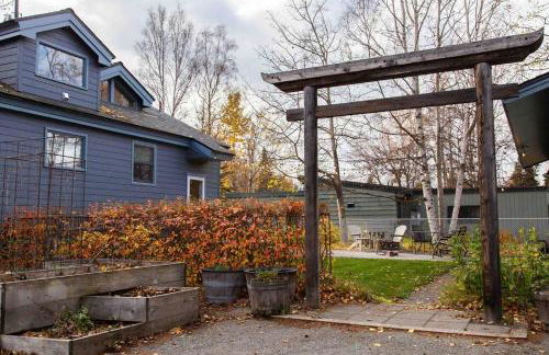 Fireweed Gardens in Roger’s Park - Photo 8