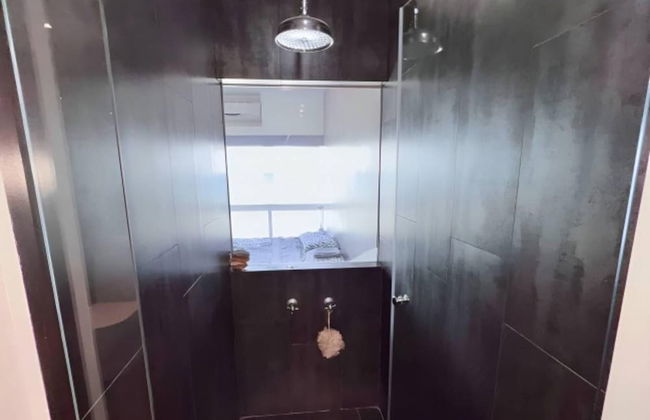 Seafrontapartment-sleeps4-pool-parking-garden - Foto 5