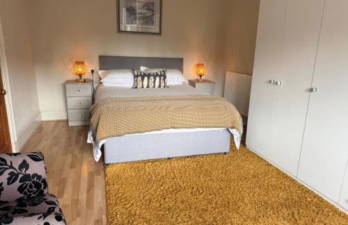 Spacious 2 Bedroom Flat in heart of Ballater - Foto 2