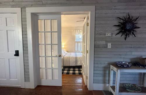 Retreat near Beaches - Foto 9