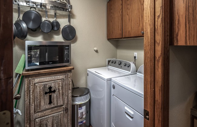 Midtown Riverfront by Ruidoso Vacation Rentals - Foto 83