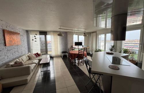 Attique avec terrasse - Zénith & centre-ville - Foto 17