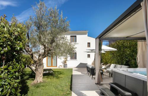 House NoE- with hot tub - Foto 2