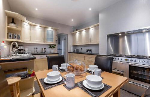 Number 12 Yorkshire Holiday House - Photo 2