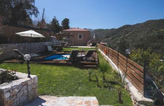 Ampelos Cretan Villa - Private Pool & Heated Ozone Jacuzzi - Photo 9