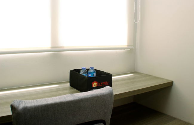 Comfy Studio Apartment at LRT City Jatibening - Photo 4