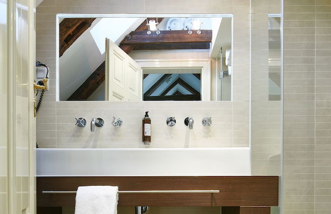 Golden Angel Suites by Adrez Living - Photo 59