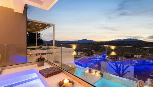 Three Moirai Villa - Photo 2