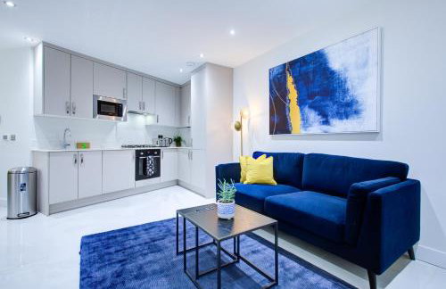 Hybrid Resi - Uxbridge, On-site car or van parking, near London Heathrow Airport - Photo 74