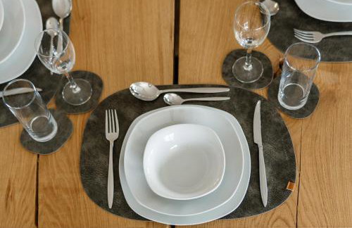 Kleeoase - Luxus Apartment- Jacuzzi - Dachterrasse - Kochinsel - kostenlose Parkplätze - See in 10 min - Foto 18