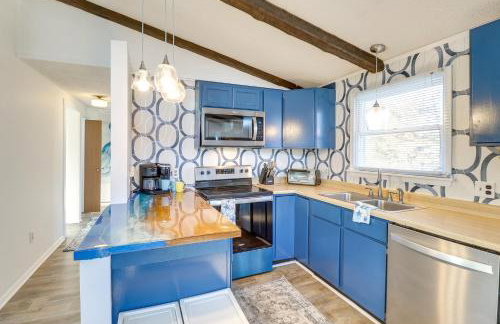 Beach Plum Manor with Stargazing Dome Home Across From Beach - Foto 5