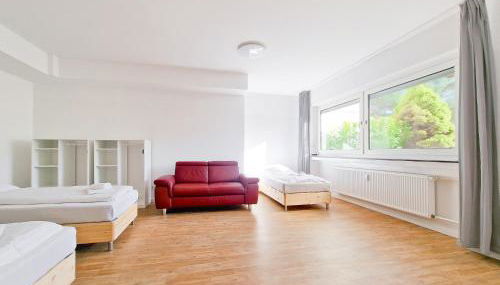 Tolstov Apartments - 1 or 3 Room Apartments with Balcony - 20 Min Messe DUS & Airport DUS - Foto 4, wardrobe