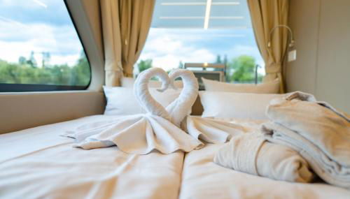 Lieblingsplatz Parey - schwimmendes Hausboot - Foto 3