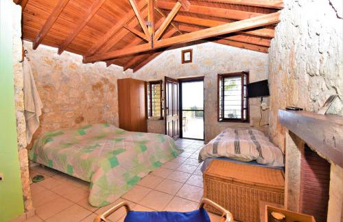 KALIVA near the beach - Photo 21