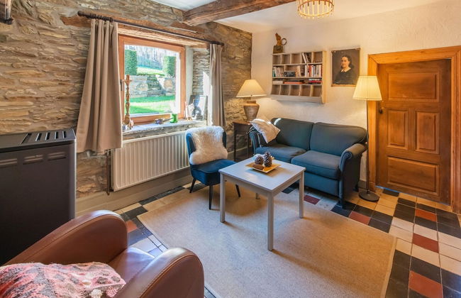 Holiday Home in Vielsalm With Bubble Bath - Photo 13