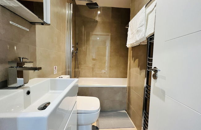 1-bed Apartment in Ealing, 3 Mins From Station - Foto 22