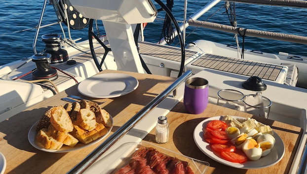 Dream Holiday on a Luxurious Sailing Yacht - Foto 5, Restauración