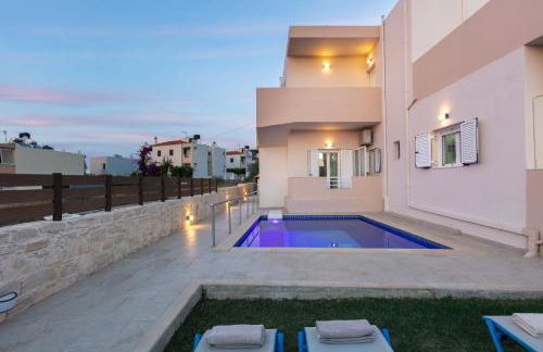 7 bedroom villa with pool, 700m from the beach! - Foto 52