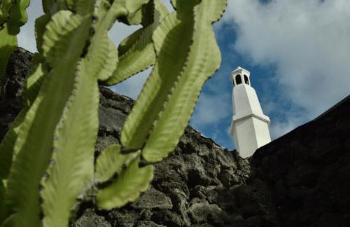 Stylish Getaway With Secluded Patio in Lava Finca - Photo 23