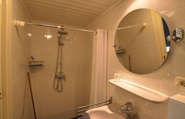 Romantic Forest Retreat With Sauna - Photo 15