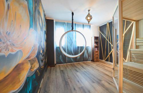 Home of spa - Photo 12