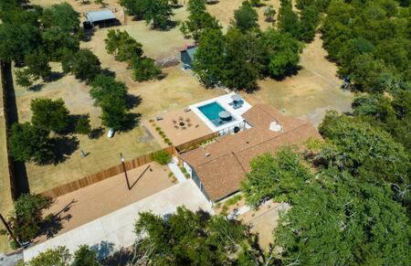 Hot Tub Pool + Firepit + Gameroom ~ Guesthouse - Foto 40