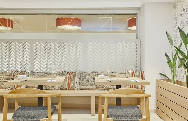 Universal Aparthotel Don Camilo - Photo 46