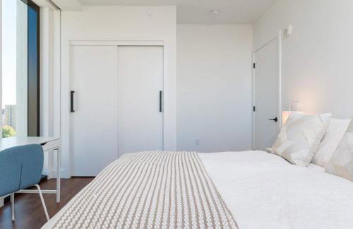 Upscale Penthouse with Gym Parking near MGH TUFTS - Photo 8
