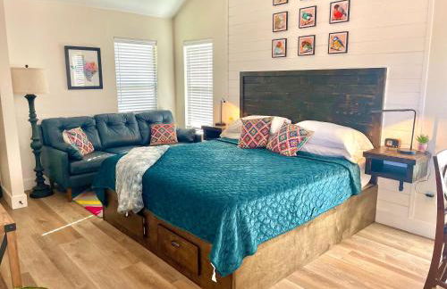 Painted Bunting Cabin 15 MIN to MagnoliaBaylor - Photo 12