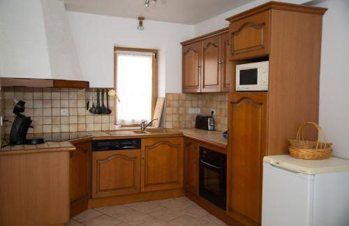 Gîte Gîtes de France 4/6 personnes à Chasseradès - Foto 5