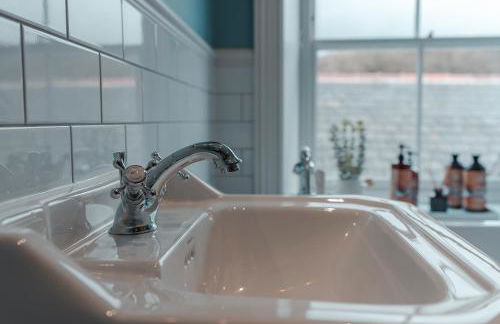 The Jodrell Luxury Suites - Photo 24