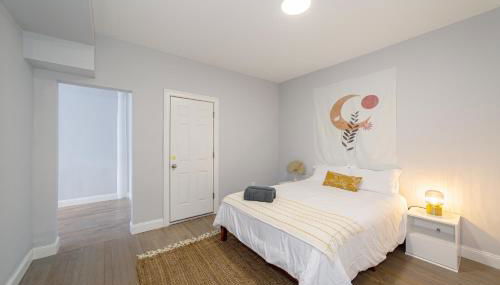 The East Rock, 4BR, On-site Parking, Washer & Dryer, Walk to Yale - Foto 3