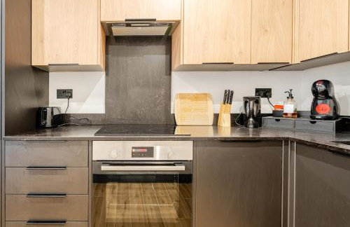 Luxury Apartment Close to Elstree & Borehamwood Station - Photo 17