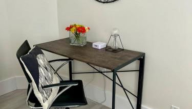 Modern Abode 2BR Near UofR, Highland, Downtown Rochester, NY Sleeps 4 - Foto 3