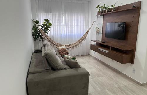 Apto com conforto e ótima localização - Foto 9