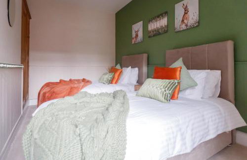 The Green House 3 Bed House - Contractors, Families, Close to city centre, Free Parking - Foto 9