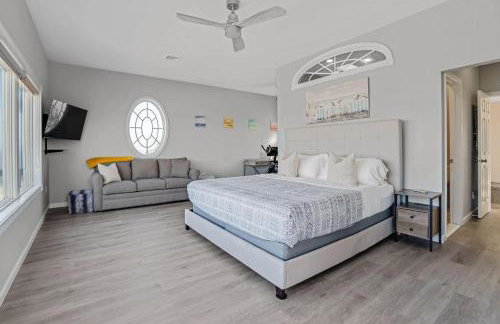 Queen Vic Beach House: 5 Mins to Vineyards & Farmstands - Foto 12