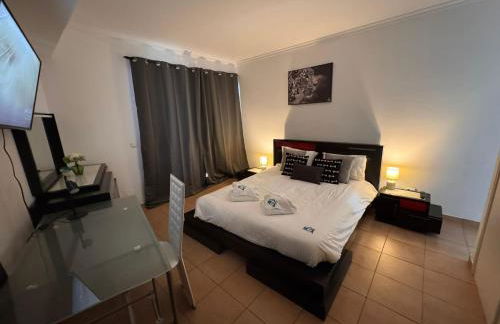 Quarto de Casal Privativo- Room 1 - Foto 1