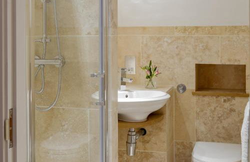 Coombe Wood Coach House - Foto 13