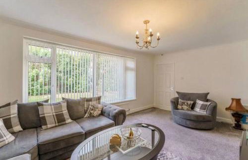 Full Modern Home - short & long stays - Foto 13