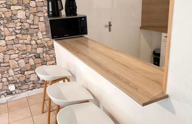 Maison cosy avec jardin, wifi et parking gratuit - Photo 6